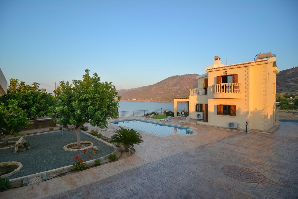 Kalli Villa Pomos Oda fotoğraf